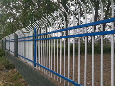 單彎鋅鋼護欄圖片4