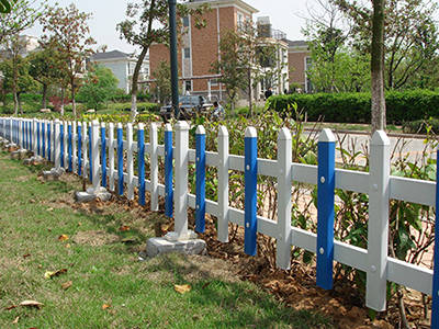 塑料草坪護(hù)欄圖片4