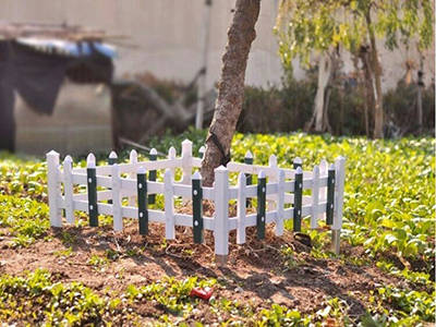 pvc花壇護(hù)欄圖片1