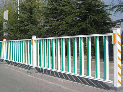 道路隔離護(hù)欄圖片3