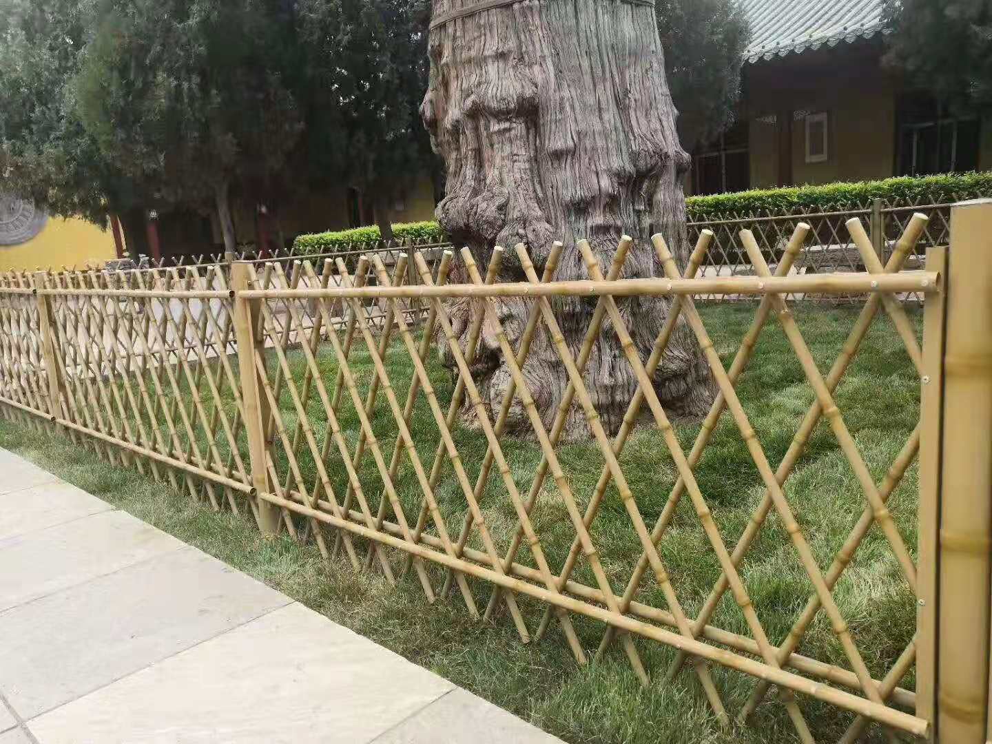 仿竹節(jié)籬笆護欄圖片2