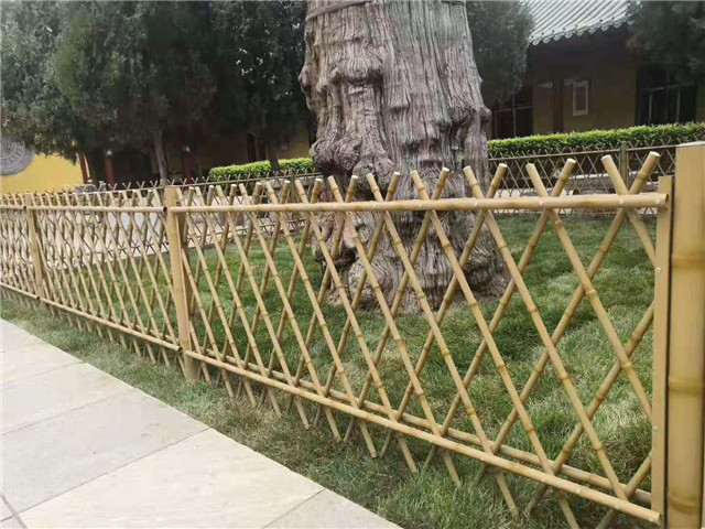 河道用仿竹護(hù)欄圖片4